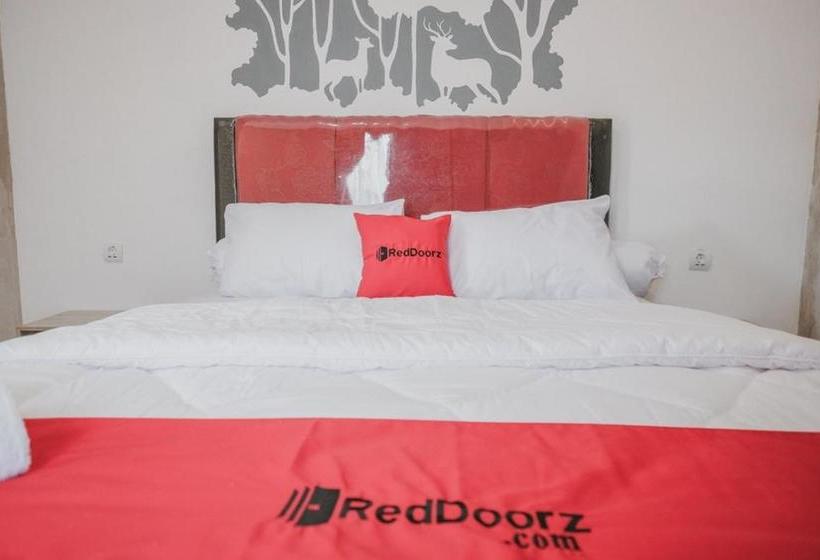 بنسيون Reddoorz Plus Syariah Near Universitas Lampung