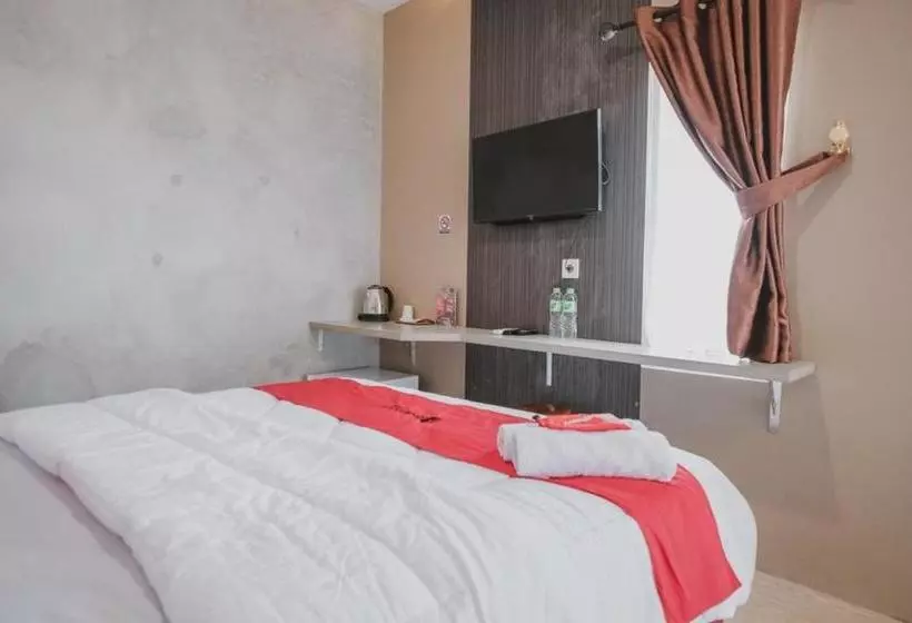 ペンション Reddoorz Plus Syariah Near Universitas Lampung