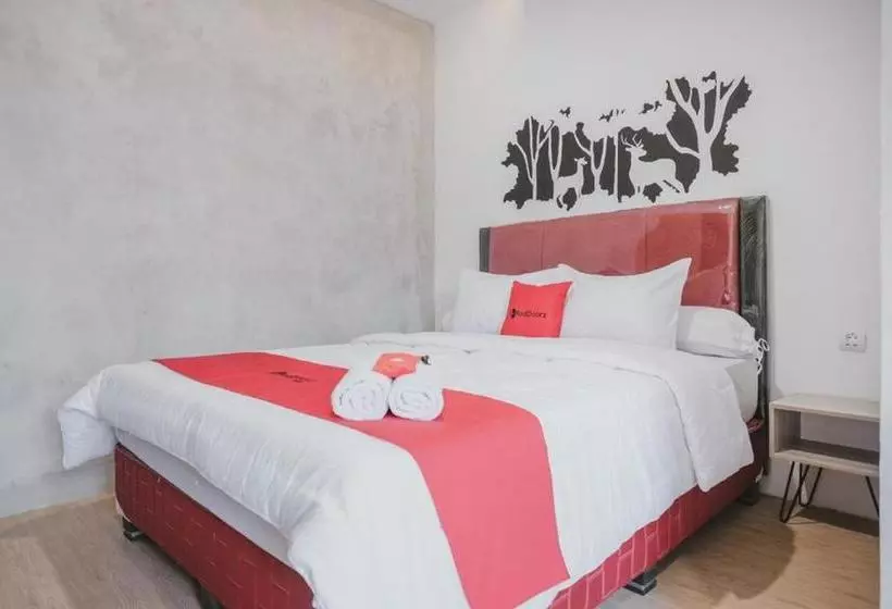 ペンション Reddoorz Plus Syariah Near Universitas Lampung