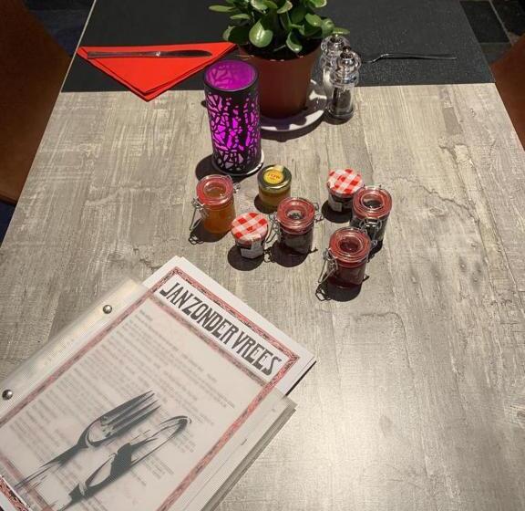 مبيت وإفطار Charming Suites Jan Zonder Vrees