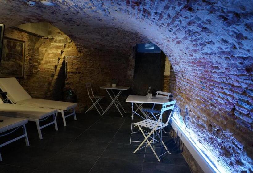 مبيت وإفطار Charming Suites Jan Zonder Vrees