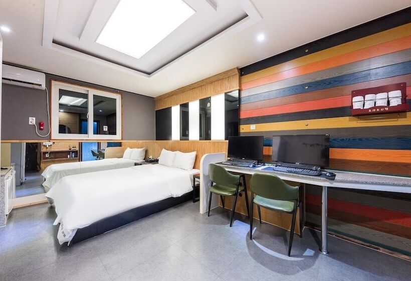 Hotel Cheongju Bungmunro Tomato