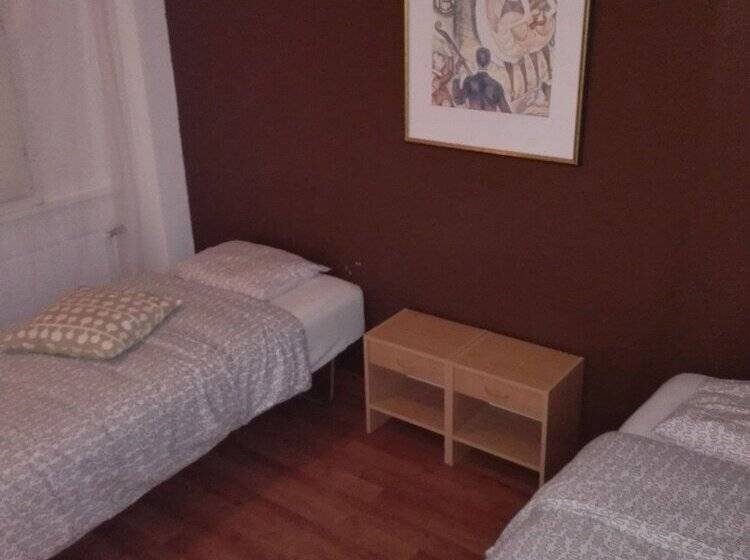 בית מלון כפרי Li Ikahani