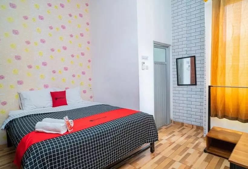 Majatalo Reddoorz Syariah @ Selomangleng Kediri