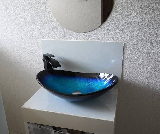 Guest House Ioly Osaka  Hostel