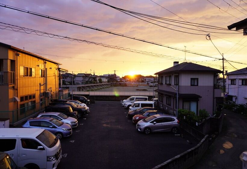 Guest House Ioly Osaka  Hostel