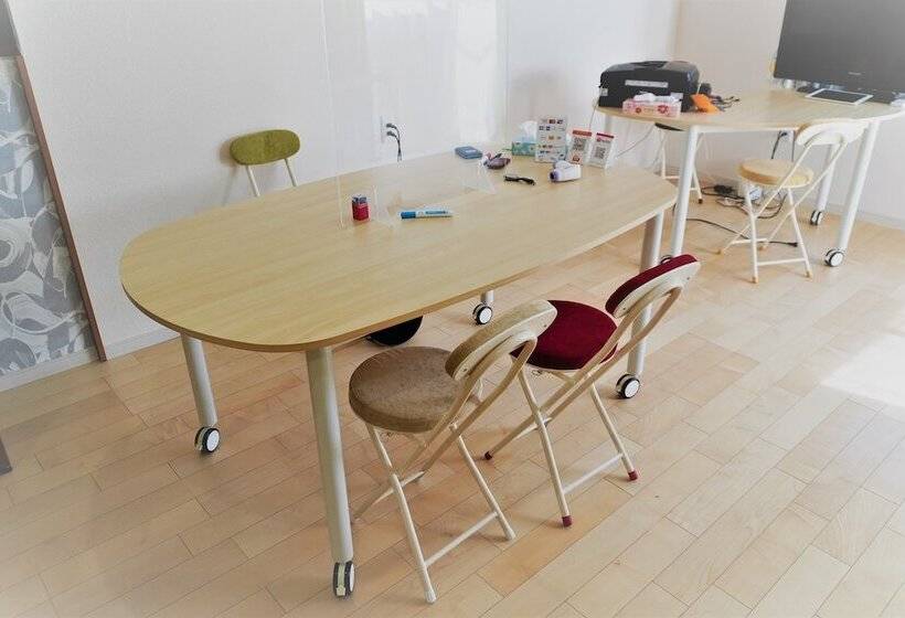 Guest House Ioly Osaka  Hostel