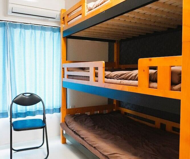 Guest House Ioly Osaka  Hostel