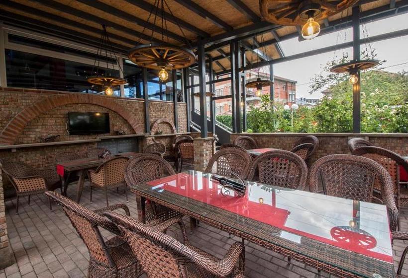 هتل Fantastik Apartments