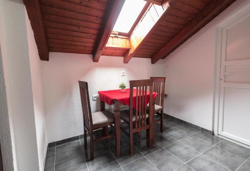 هتل Fantastik Apartments