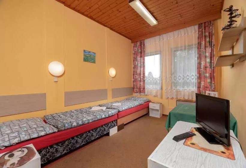 Retkeilymaja Ubytovna Z Sport