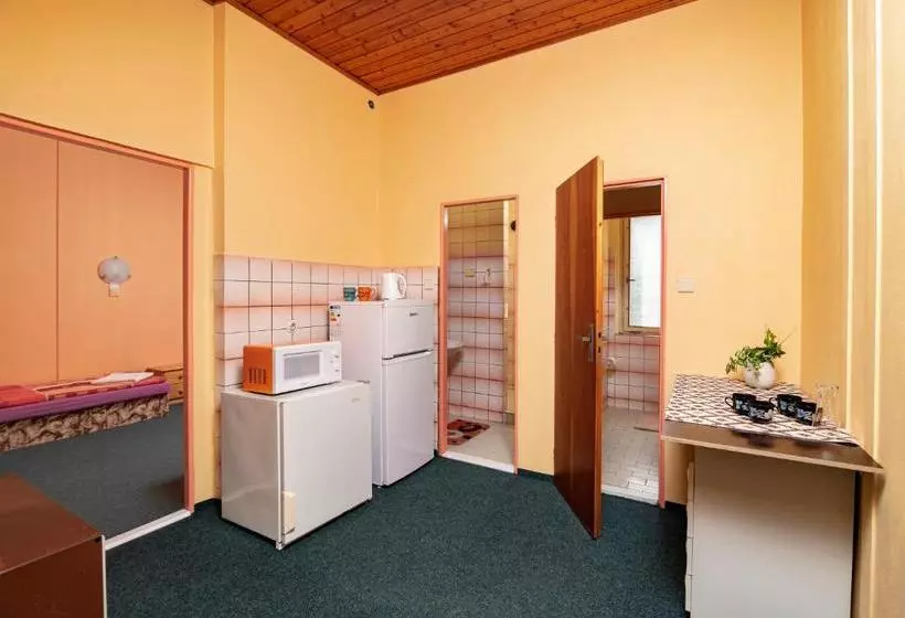 Retkeilymaja Ubytovna Z Sport