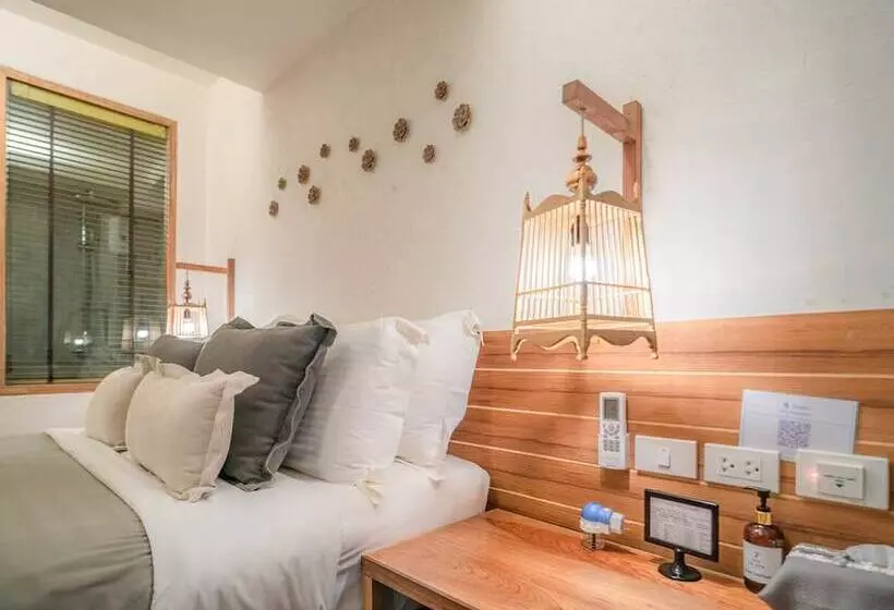 هتل The Parlour Krabi