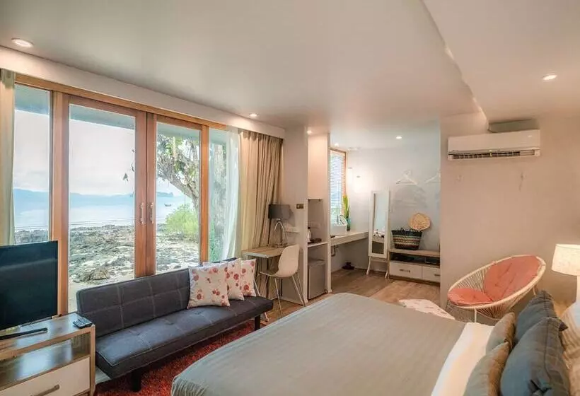 هتل The Parlour Krabi