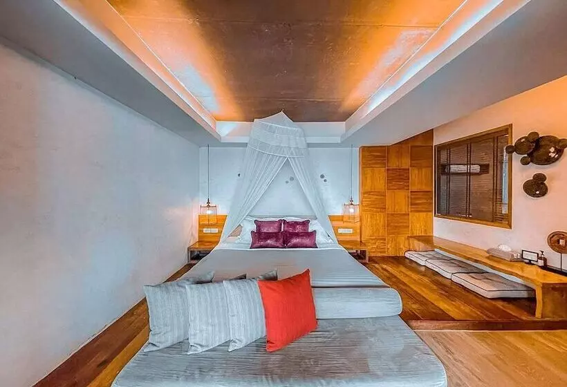 هتل The Parlour Krabi