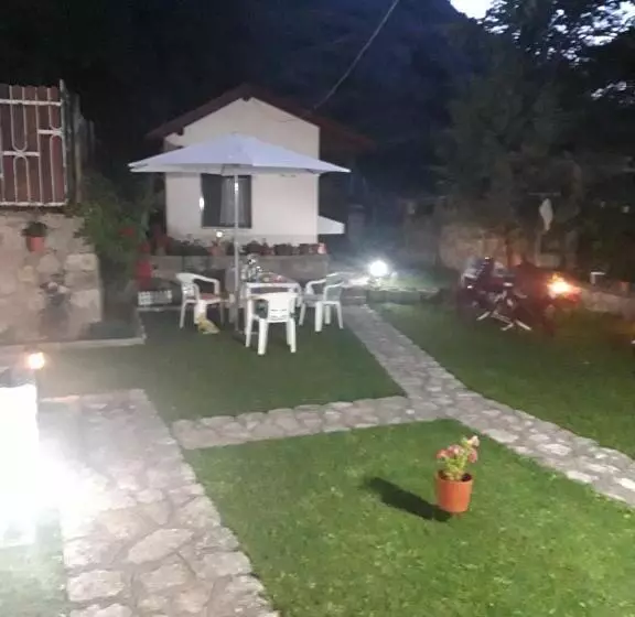 پانسیون Vila Magda