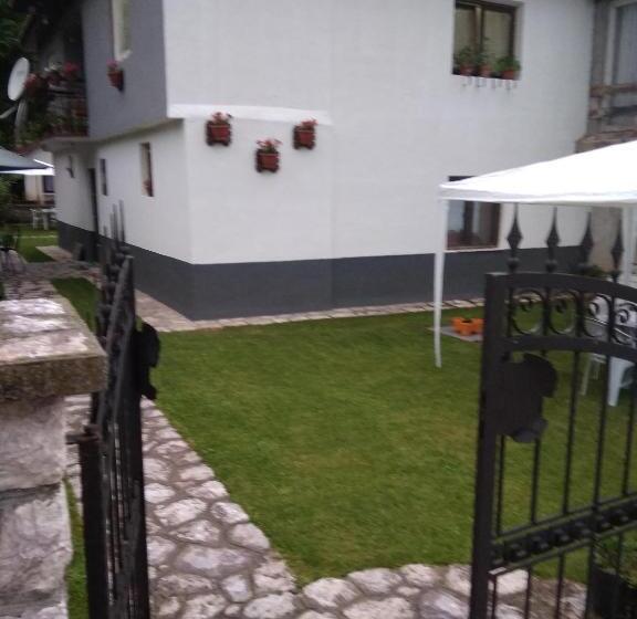 پانسیون Vila Magda