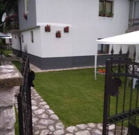 پانسیون Vila Magda