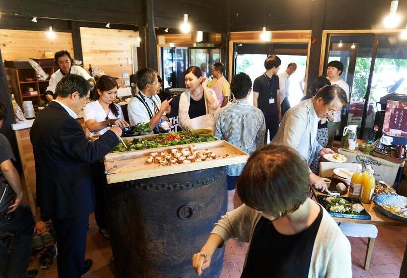 Hostel Guesthouse Kazura