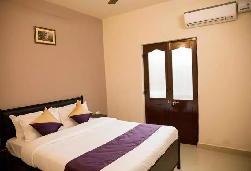 Hotelli Dom Carlos Resort