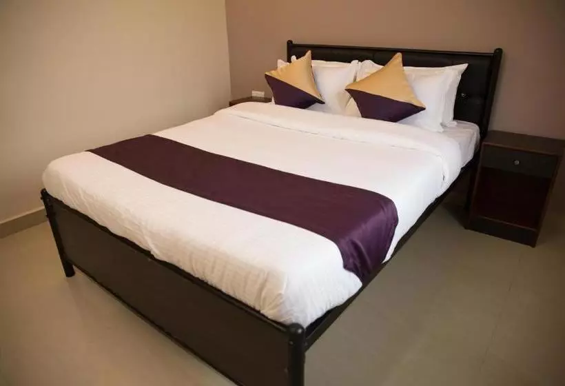 Hotelli Dom Carlos Resort