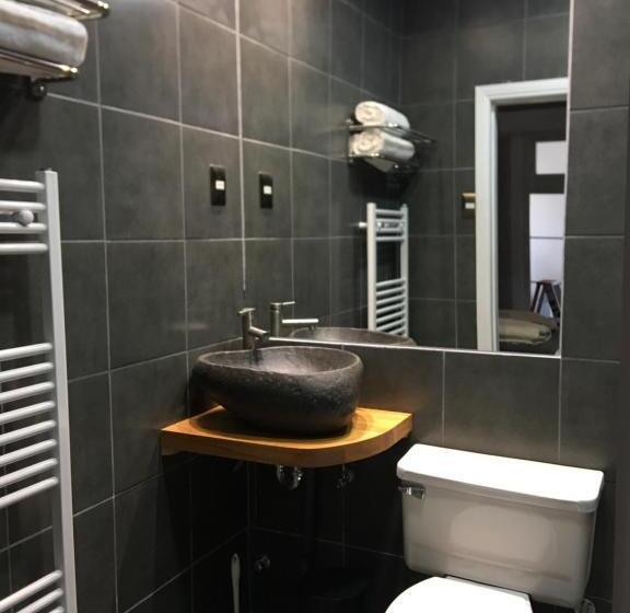 فندق Hostal Boutique Puerta Roja