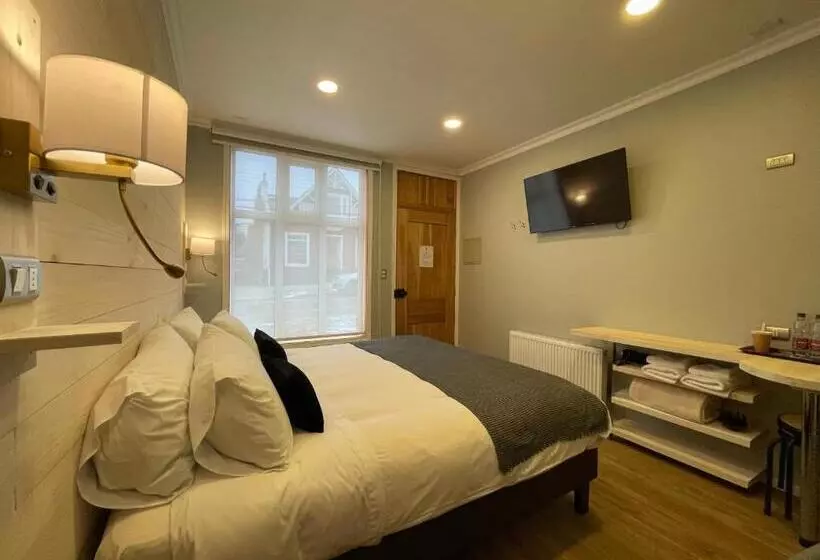 Hotelli Hostal Boutique Puerta Roja