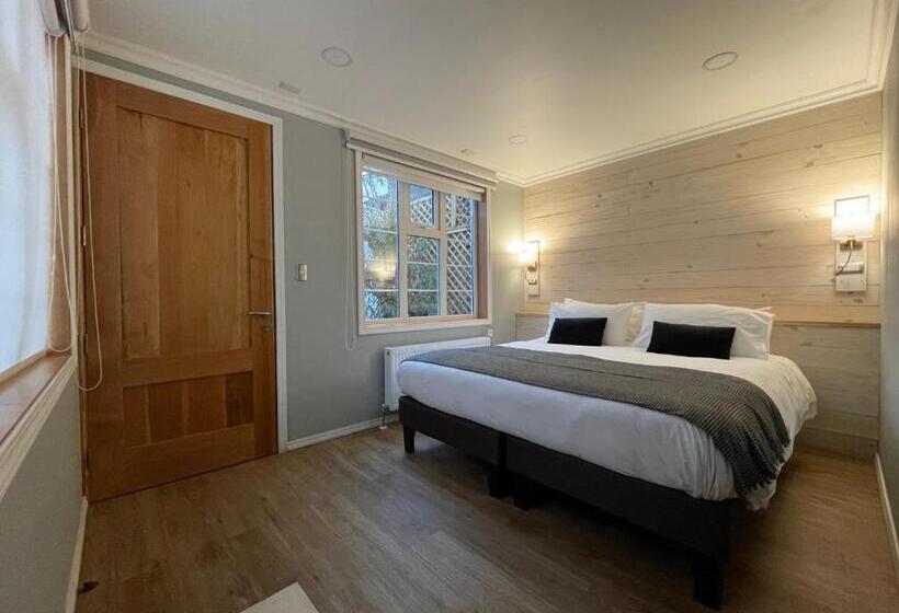 فندق Hostal Boutique Puerta Roja