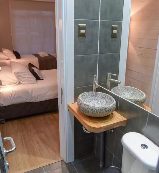 فندق Hostal Boutique Puerta Roja