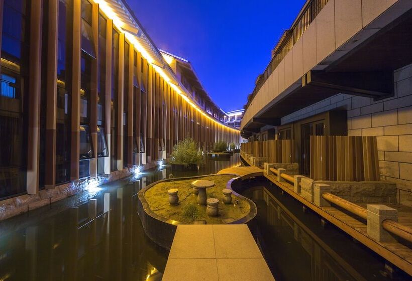 هتل Beijing Yun Zen Jinling Lotus