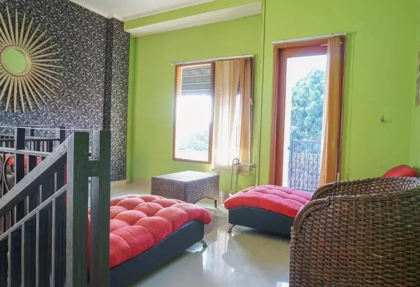 Majatalo Reddoorz Near Kemang Square