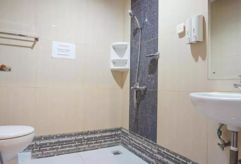 Majatalo Reddoorz Near Kemang Square