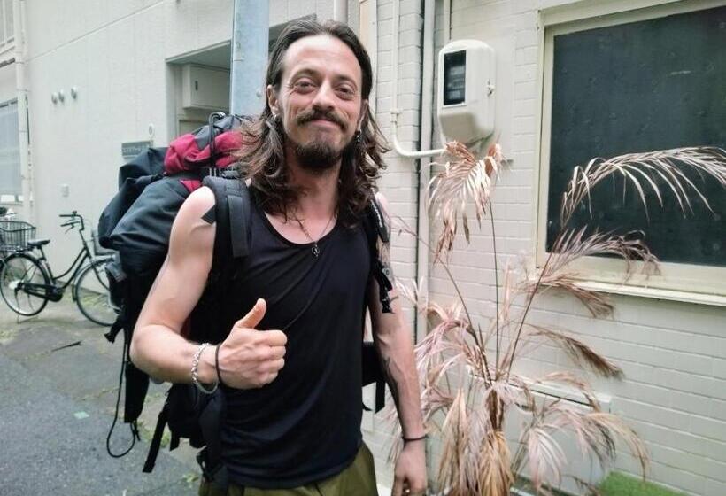 Tonarino Hostel For Backpackers