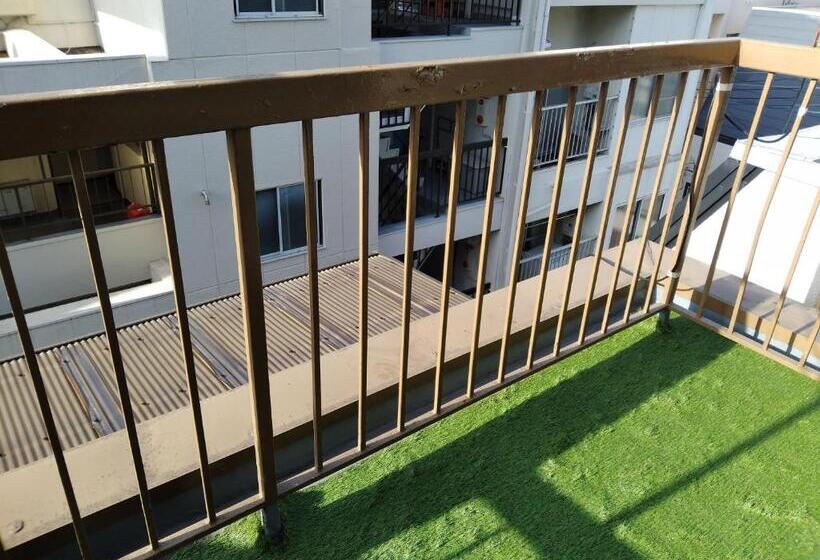 Tonarino Hostel For Backpackers