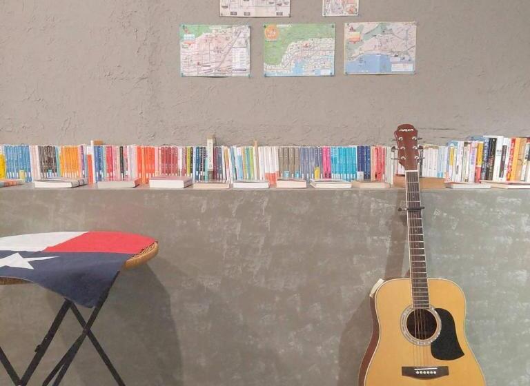 Tonarino Hostel For Backpackers