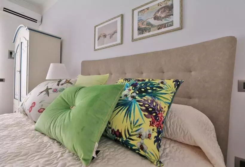 تختخواب و صبحانه Solidea Bnb