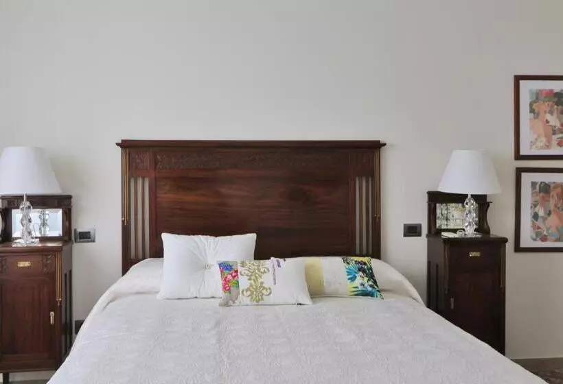 تختخواب و صبحانه Solidea Bnb