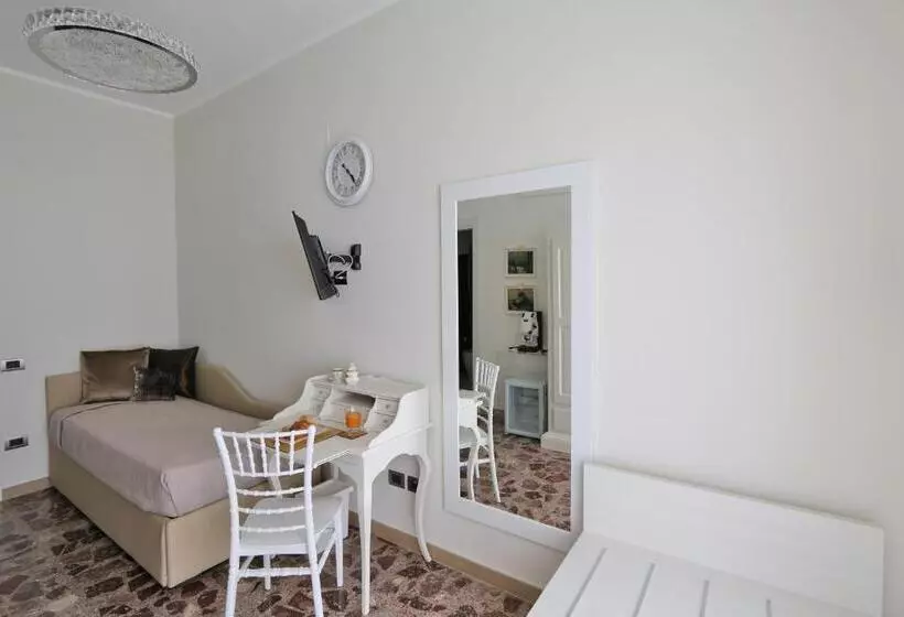 تختخواب و صبحانه Solidea Bnb