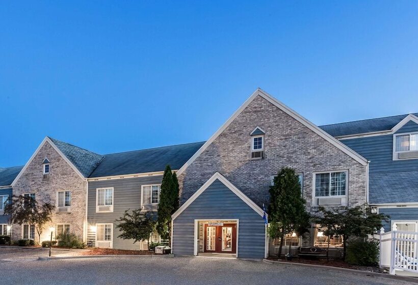 Отель Baymont By Wyndham Mequon Milwaukee Area