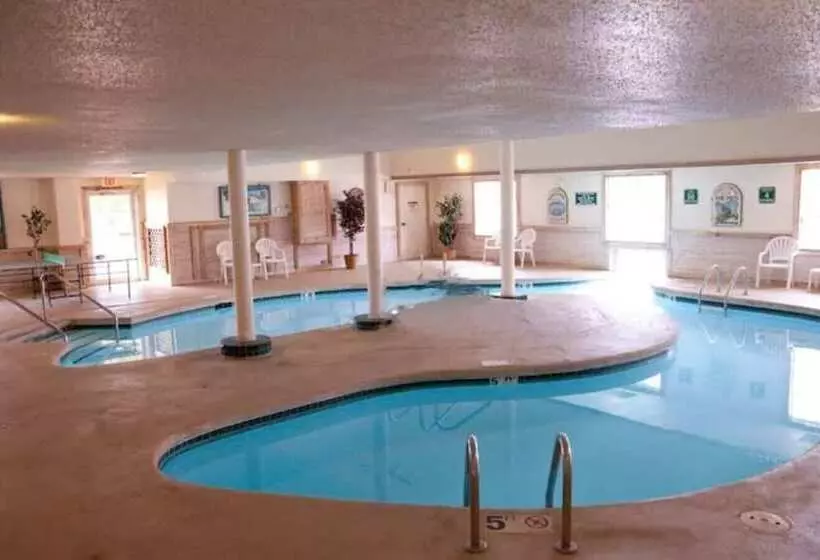 Отель Baymont By Wyndham Mequon Milwaukee Area