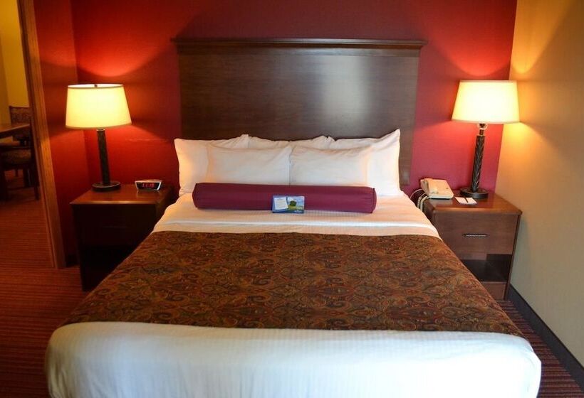 Отель Baymont By Wyndham Mequon Milwaukee Area