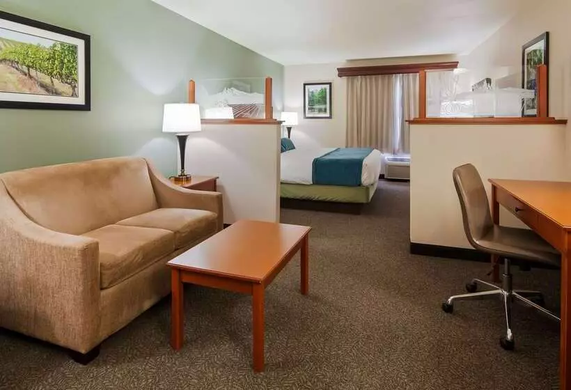 هتل Best Western Plus Walla Walla Suites Inn
