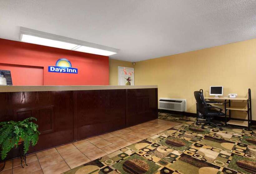 בית מלון כפרי Days Inn By Wyndham Harriman