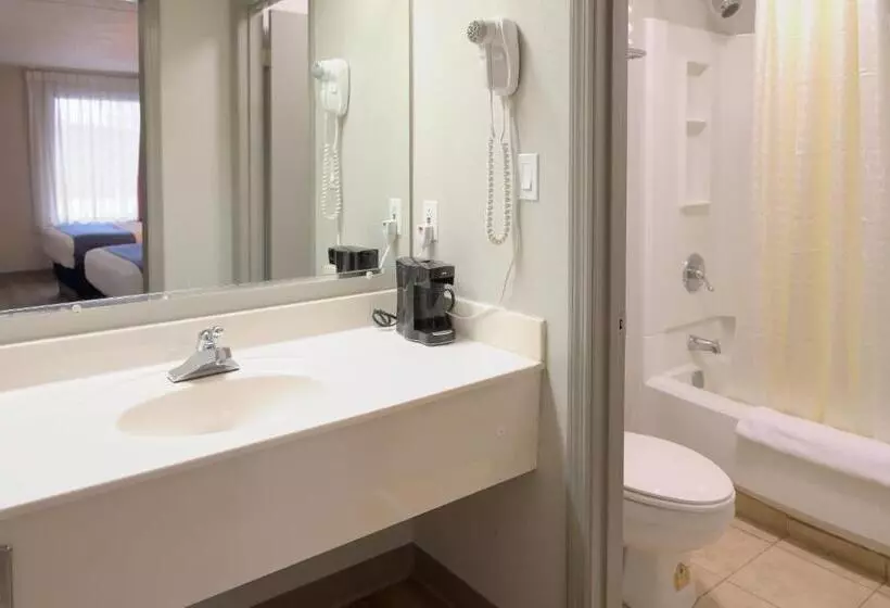 فندق Days Inn By Wyndham Harriman