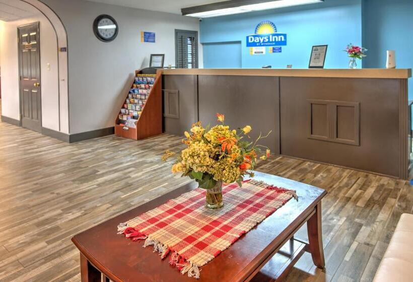 בית מלון כפרי Days Inn By Wyndham Harriman