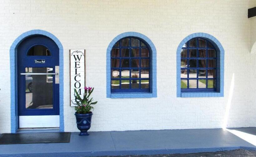 בית מלון כפרי Days Inn By Wyndham Harriman