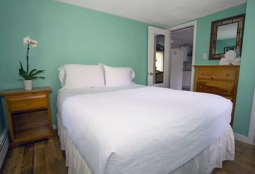 Отель Hampton S Vacation Inn