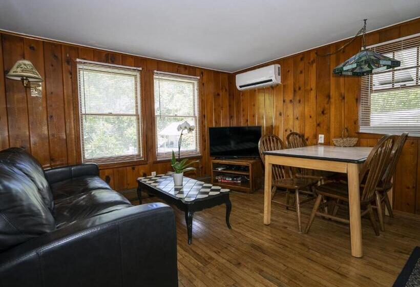 בית מלון כפרי Hampton S Vacation Inn