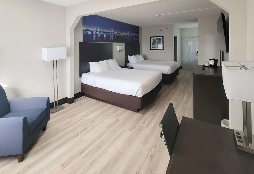 בית מלון כפרי Clarion Pointe Louisville East