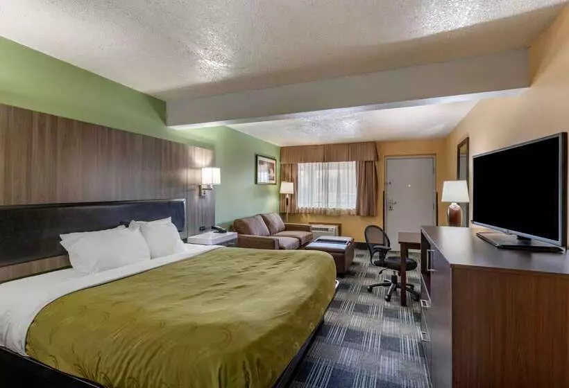 فندق Quality Inn